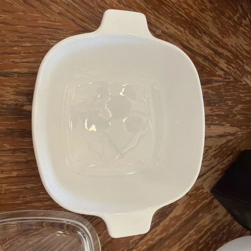 Corning Ware Blue Cornflower 1.5 Quart Casserole Dish with Glass Lid